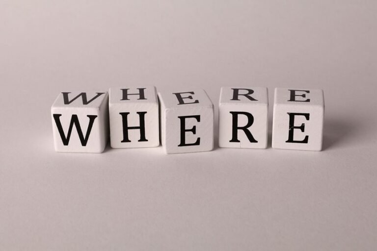 web query structure identifiers list